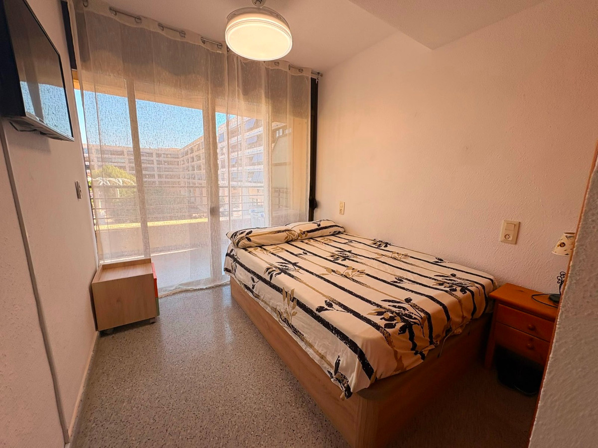 3 Bed Apartment for sale in Guardamar Del Segura Costa Blanca, Alicante, Spain