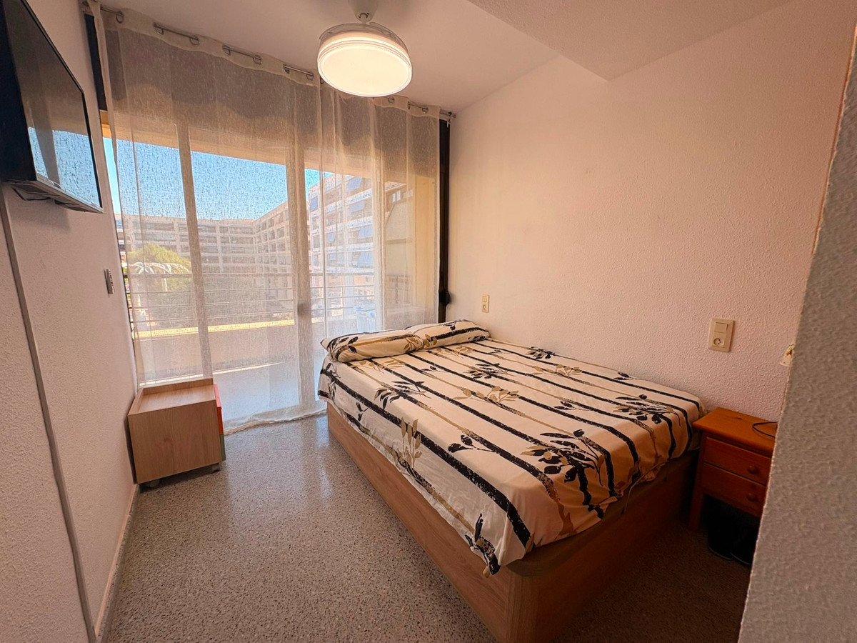 3 Bed Apartment for sale in Guardamar Del Segura Costa Blanca, Alicante, Spain