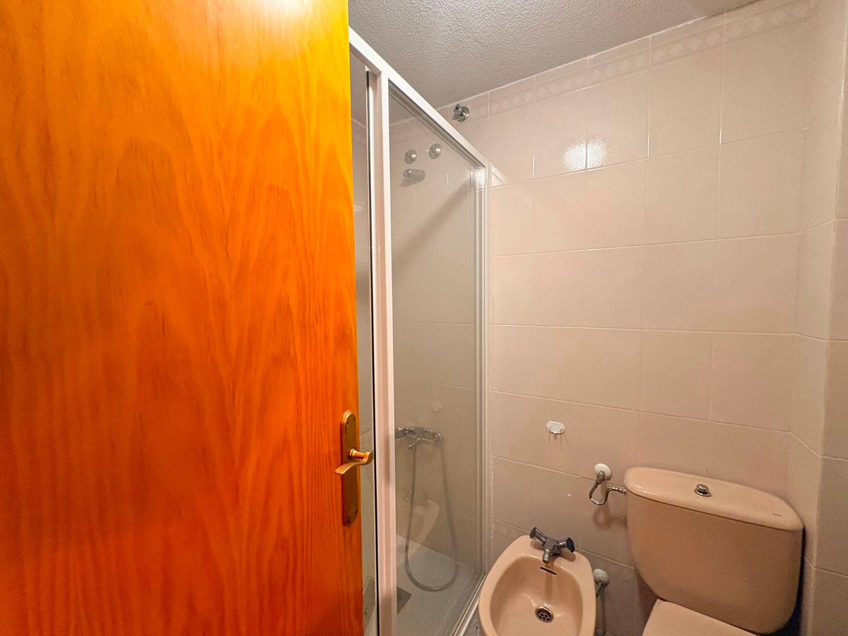 3 Bed Apartment for sale in Guardamar Del Segura Costa Blanca, Alicante, Spain