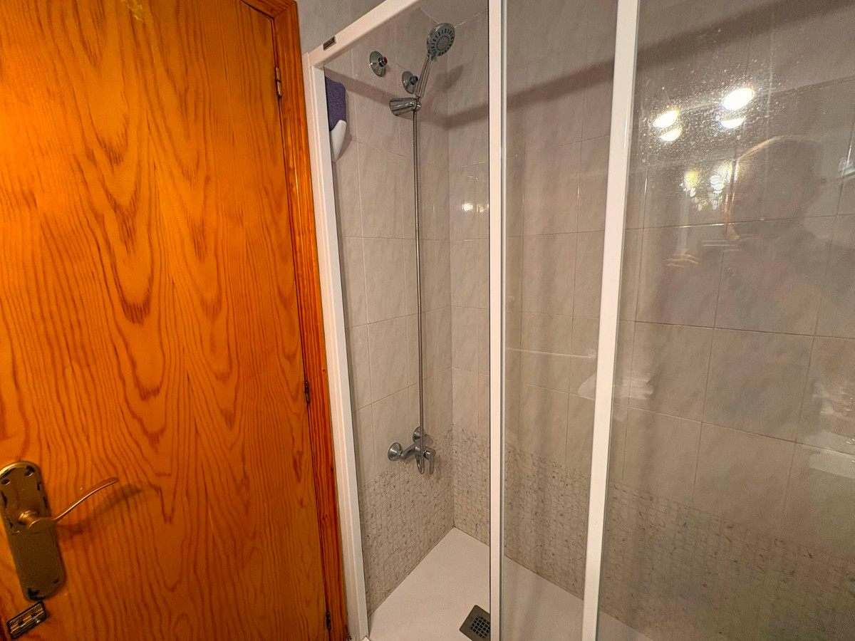 3 Bed Apartment for sale in Guardamar Del Segura Costa Blanca, Alicante, Spain