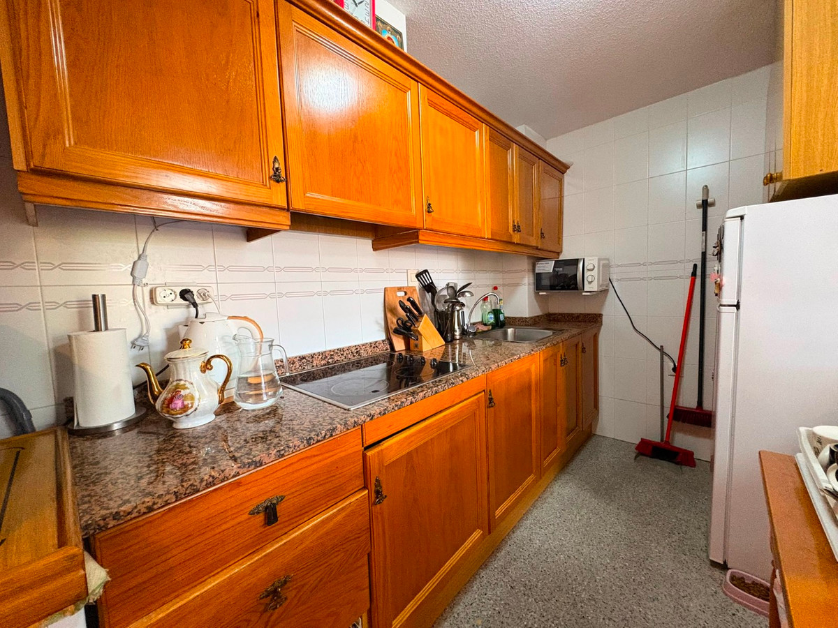 3 Bed Apartment for sale in Guardamar Del Segura Costa Blanca, Alicante, Spain