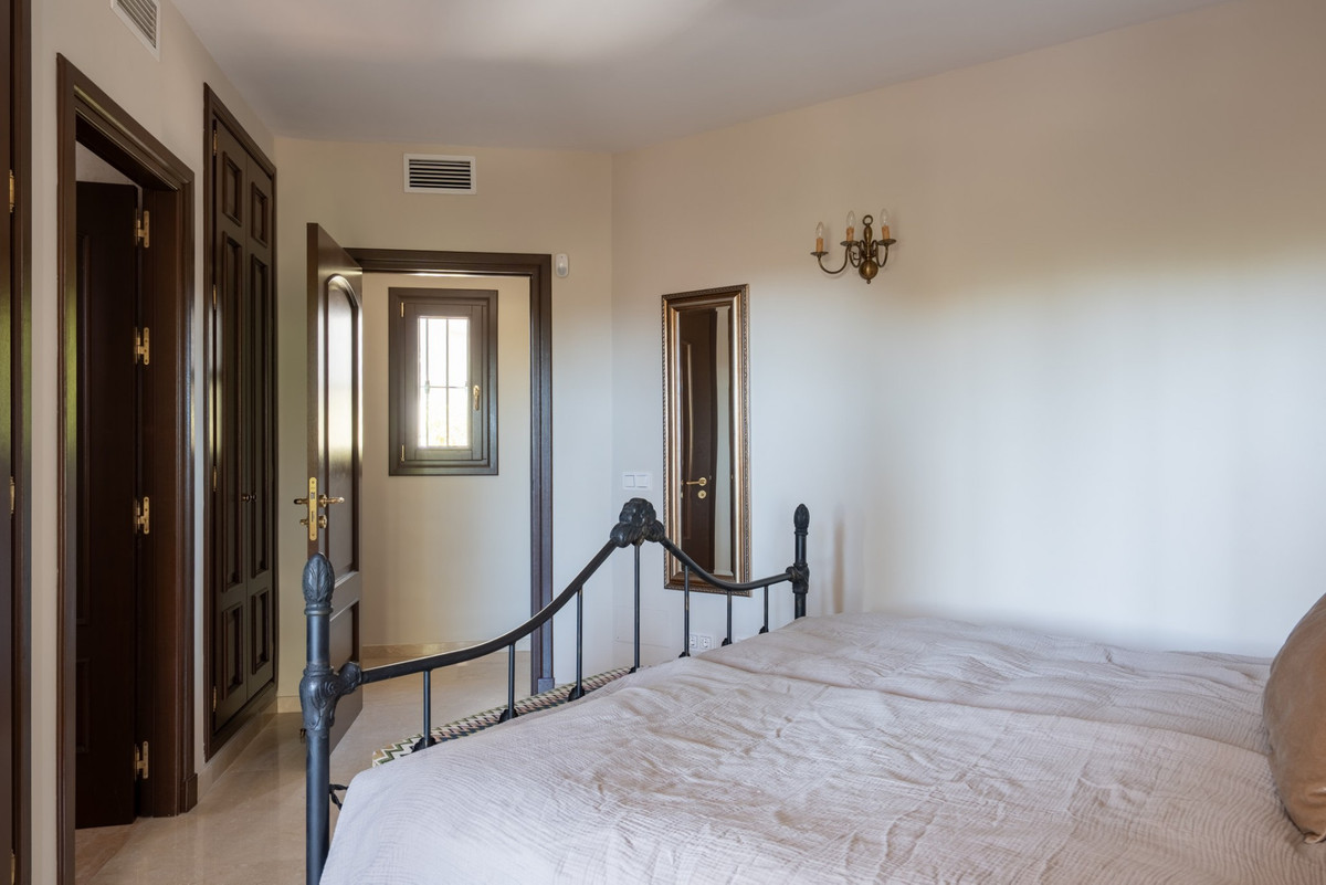 4 Bed Townhouse for sale in El Rosario Costa Del Sol, Málaga, Spain