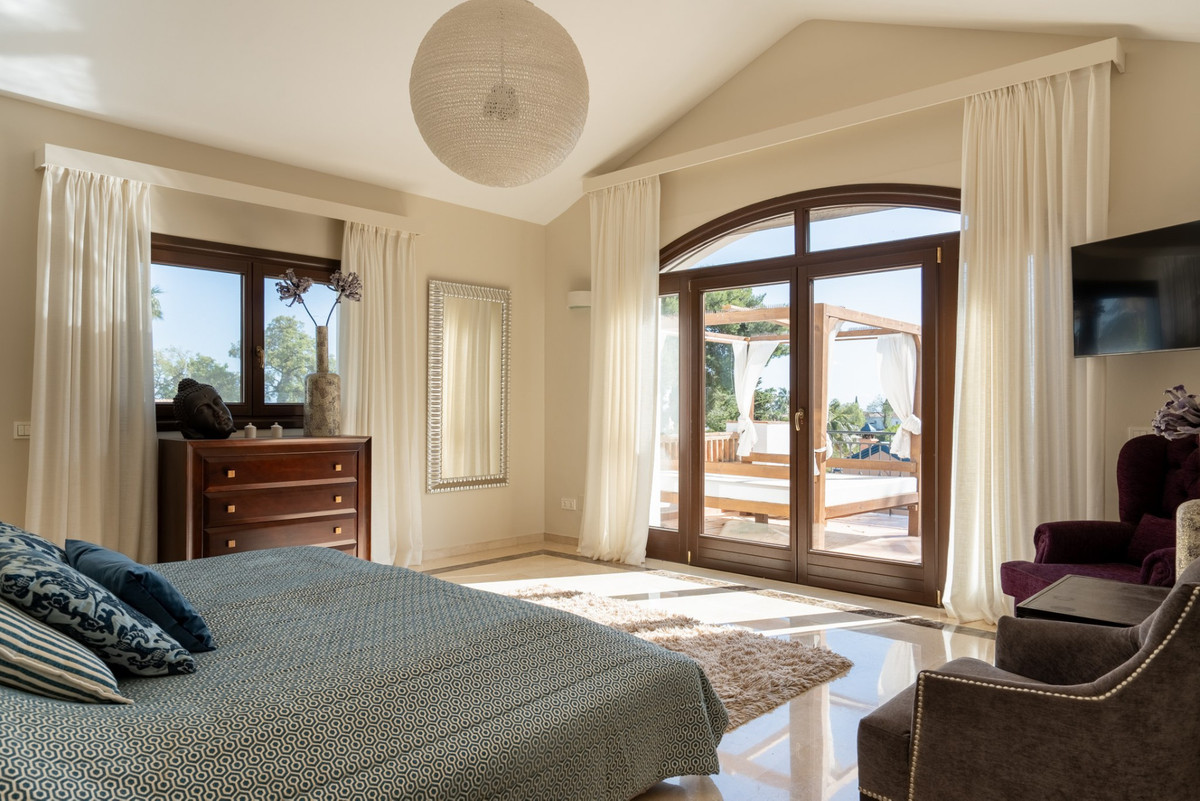 4 Bed Townhouse for sale in El Rosario Costa Del Sol, Málaga, Spain