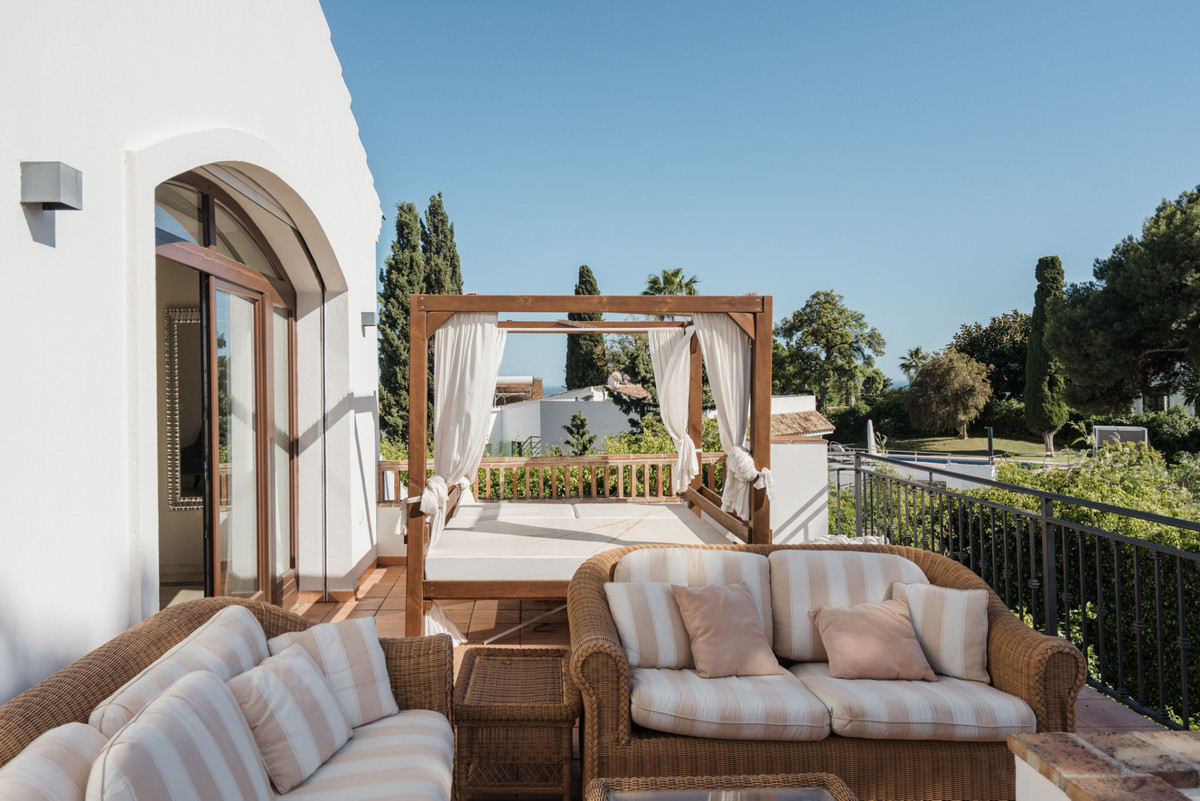 4 Bed Townhouse for sale in El Rosario Costa Del Sol, Málaga, Spain