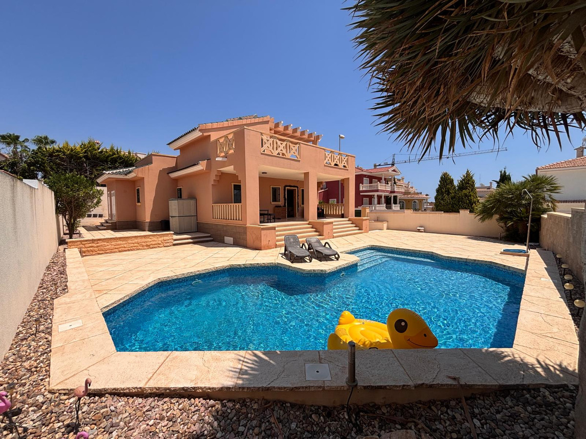 4 Bed Townhouse for sale in Ciudad Quesada Costa Blanca, Alicante, Spain