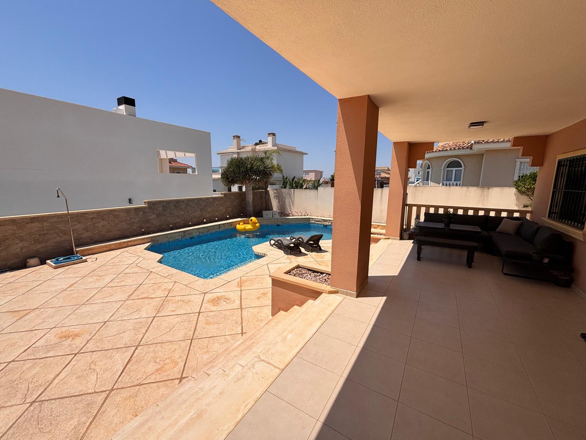 4 Bed Townhouse for sale in Ciudad Quesada Costa Blanca, Alicante, Spain