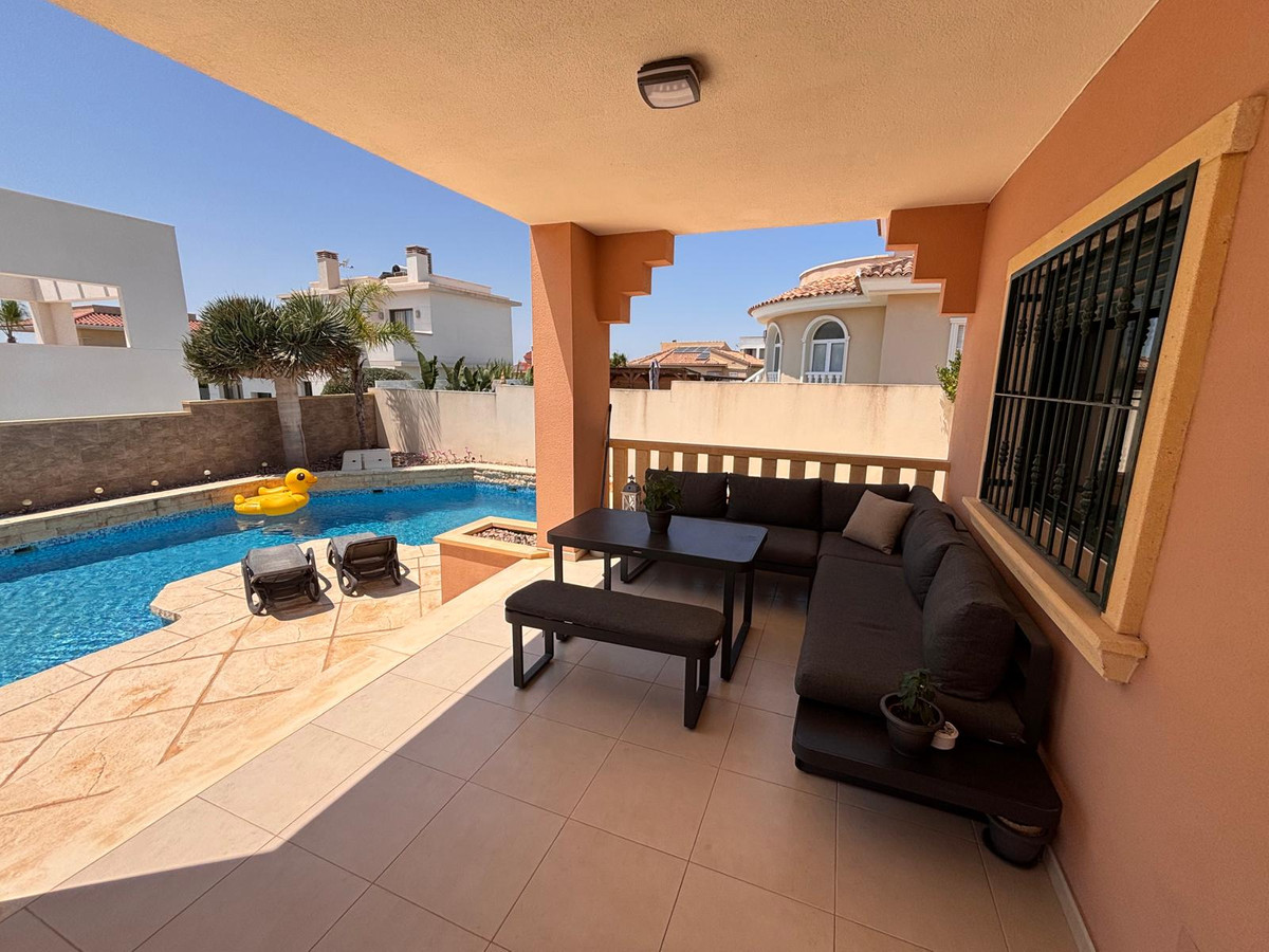 4 Bed Townhouse for sale in Ciudad Quesada Costa Blanca, Alicante, Spain