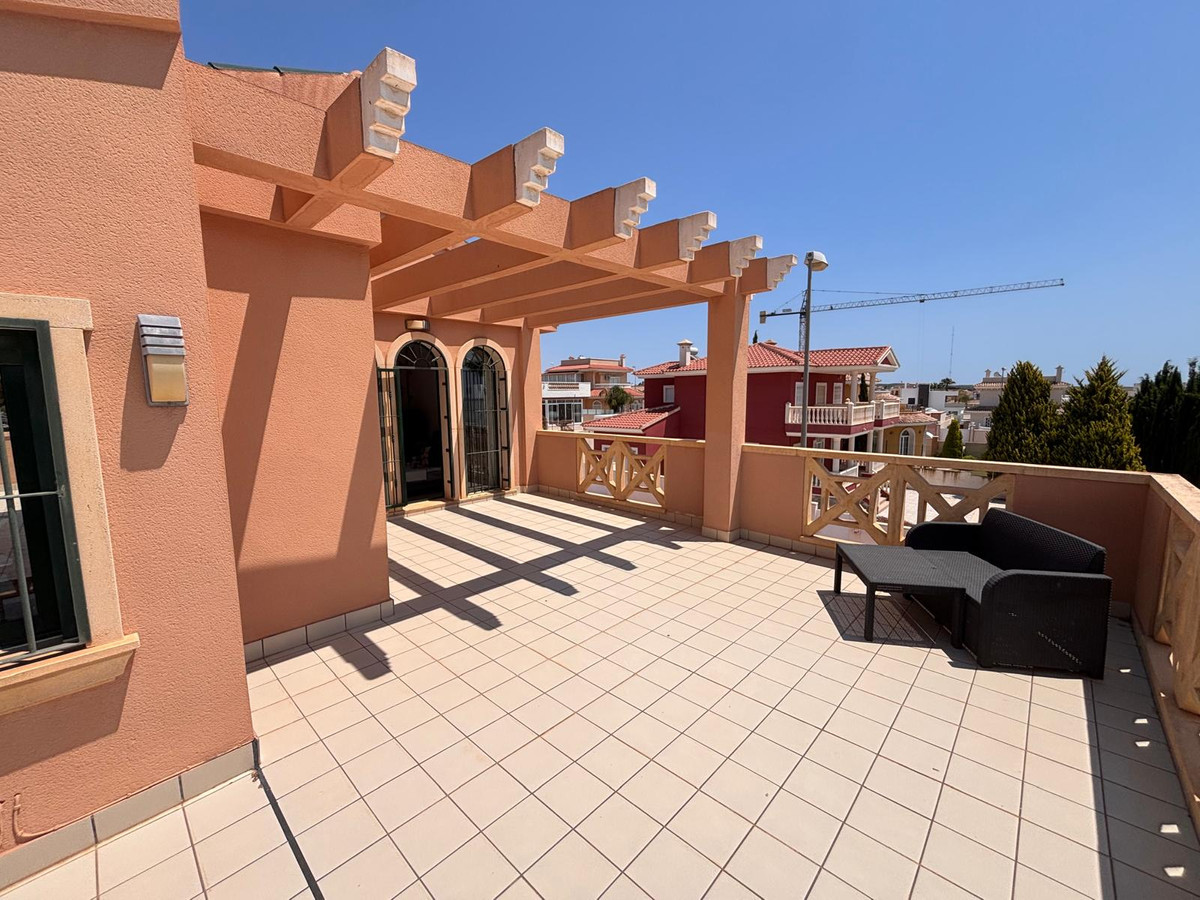 4 Bed Townhouse for sale in Ciudad Quesada Costa Blanca, Alicante, Spain