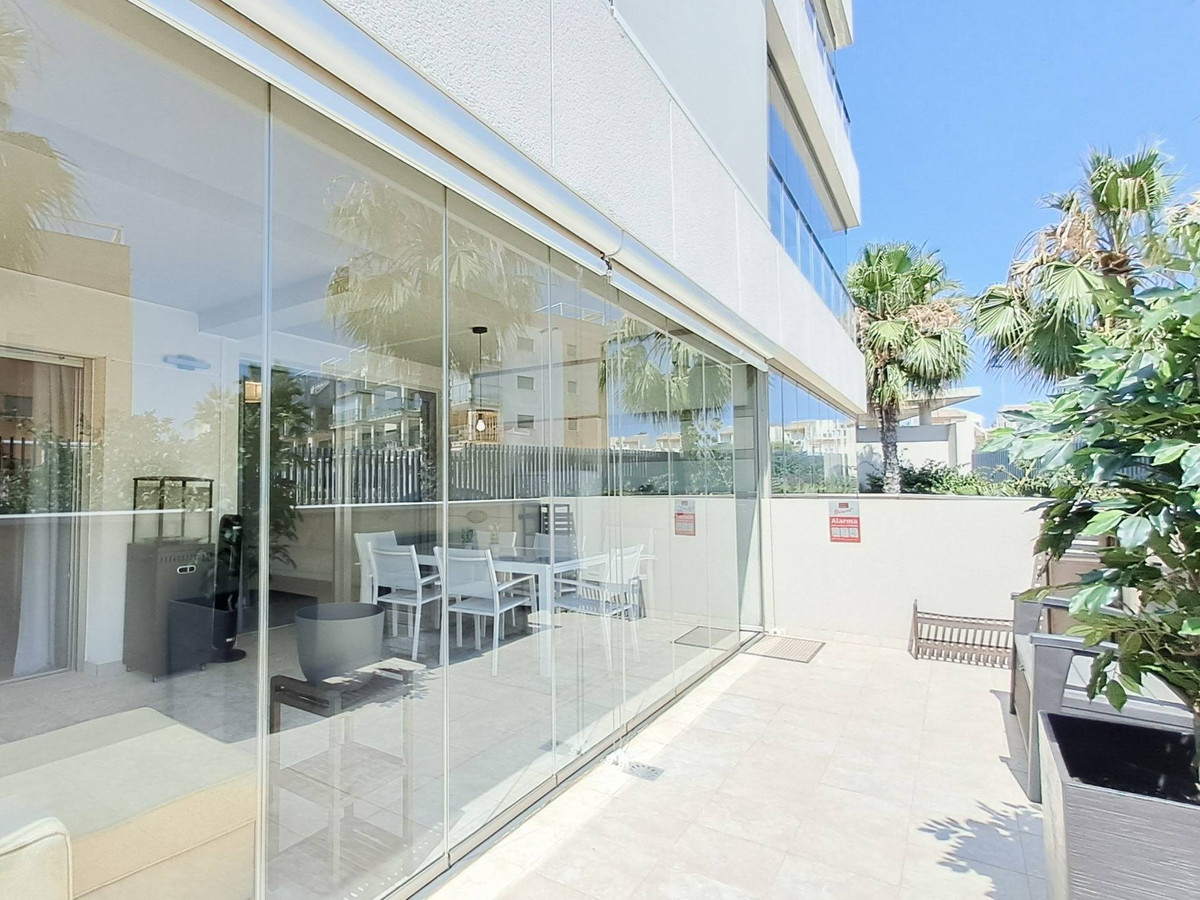 Se vende Apartamento Planta Baja de 3 dormitorios en Costa Blanca, Alicante, España