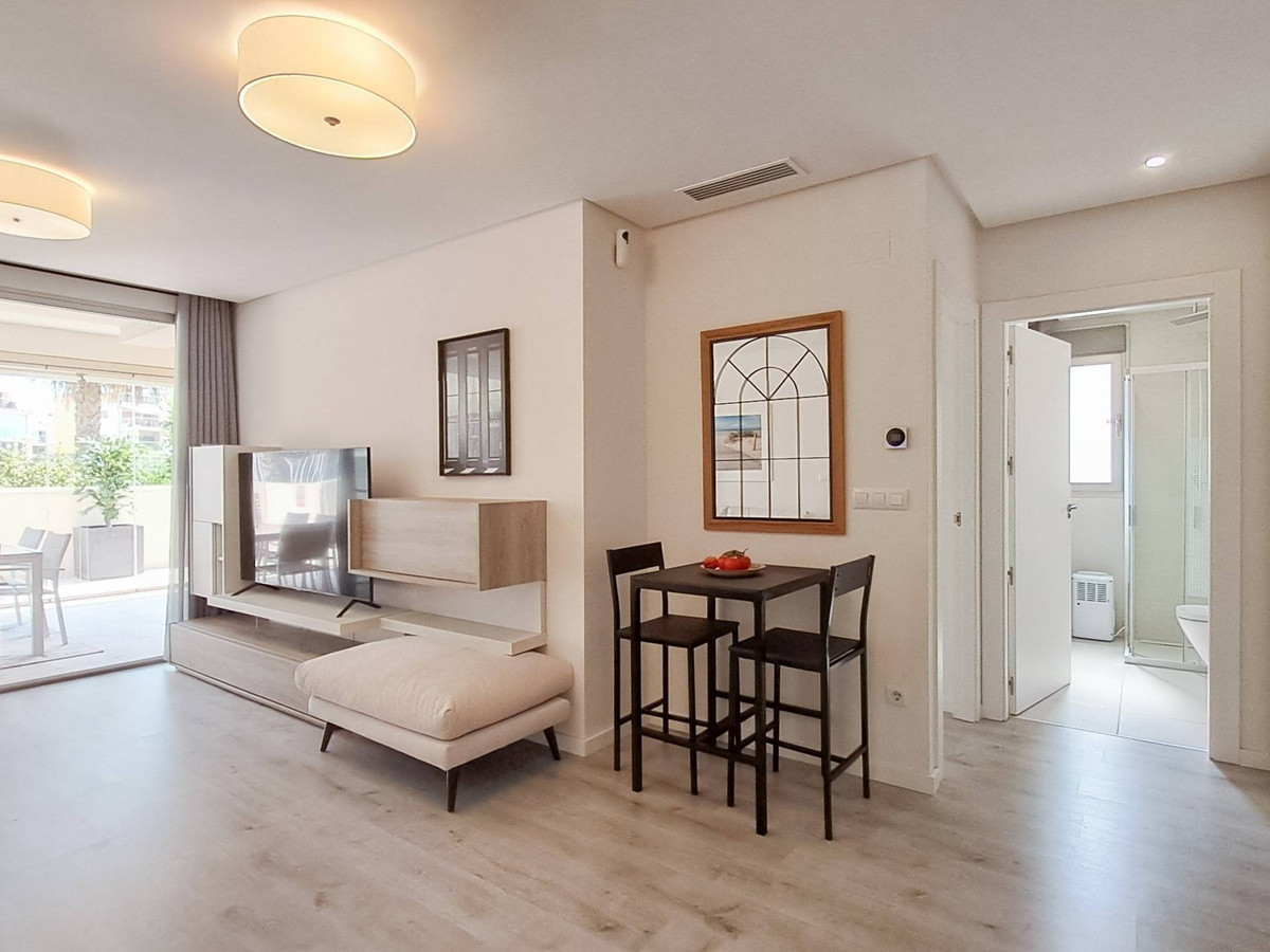 Se vende Apartamento Planta Baja de 3 dormitorios en Costa Blanca, Alicante, España
