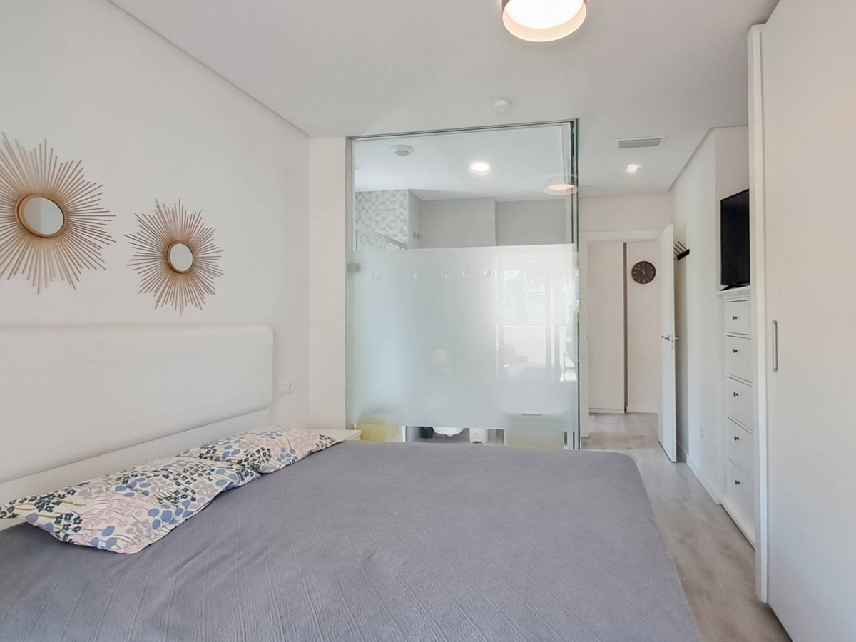 Se vende Apartamento Planta Baja de 3 dormitorios en Costa Blanca, Alicante, España
