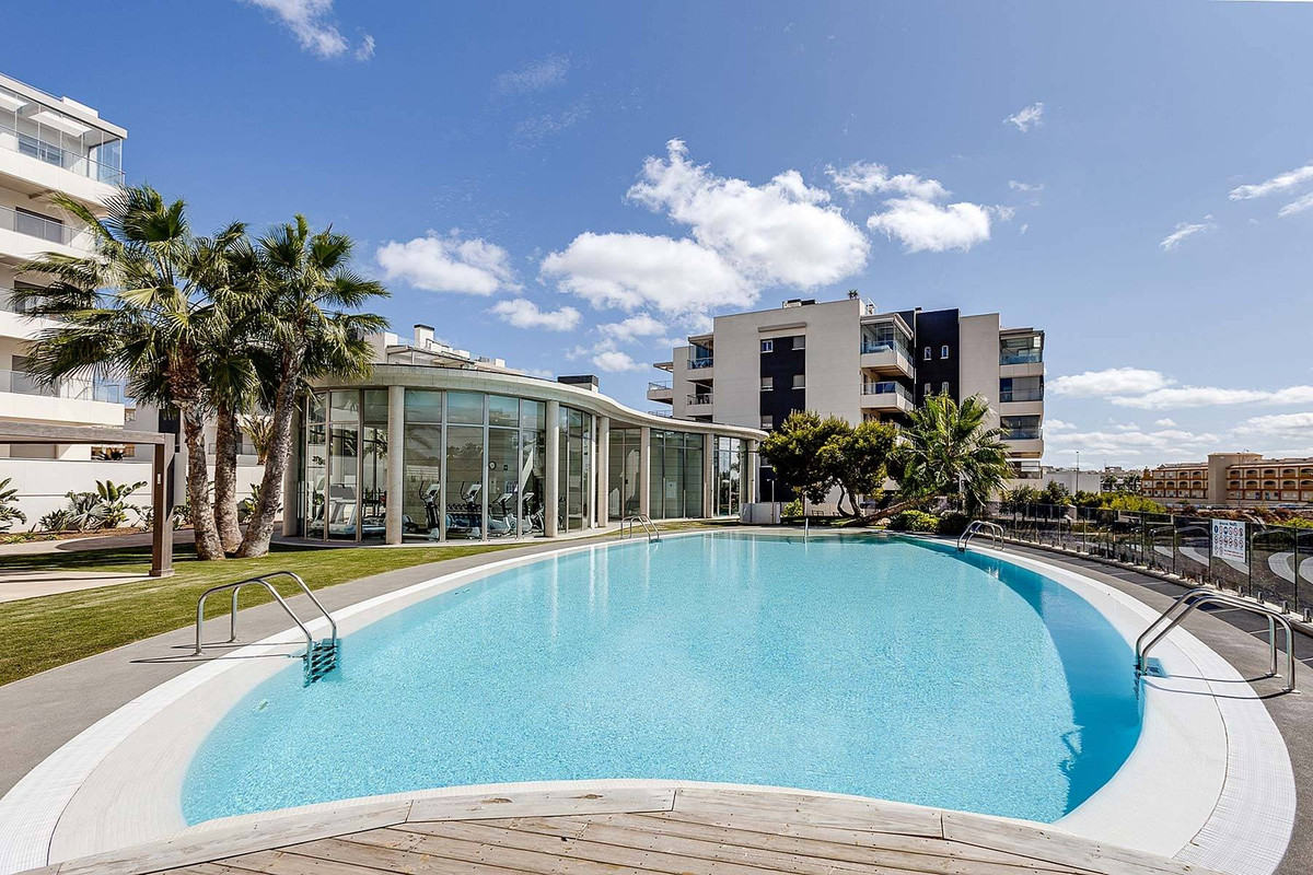 Se vende Apartamento Planta Baja de 3 dormitorios en Costa Blanca, Alicante, España