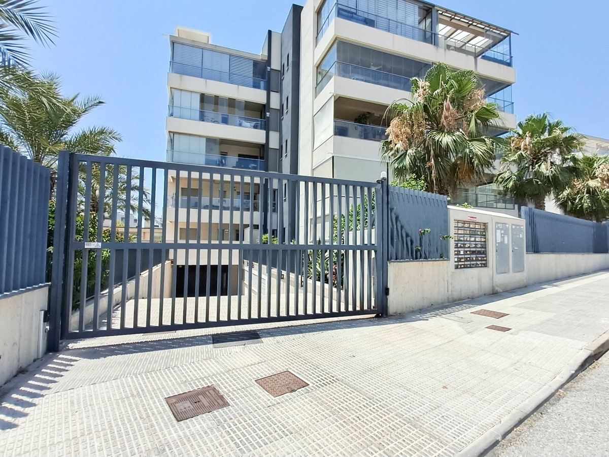 Se vende Apartamento Planta Baja de 3 dormitorios en Costa Blanca, Alicante, España