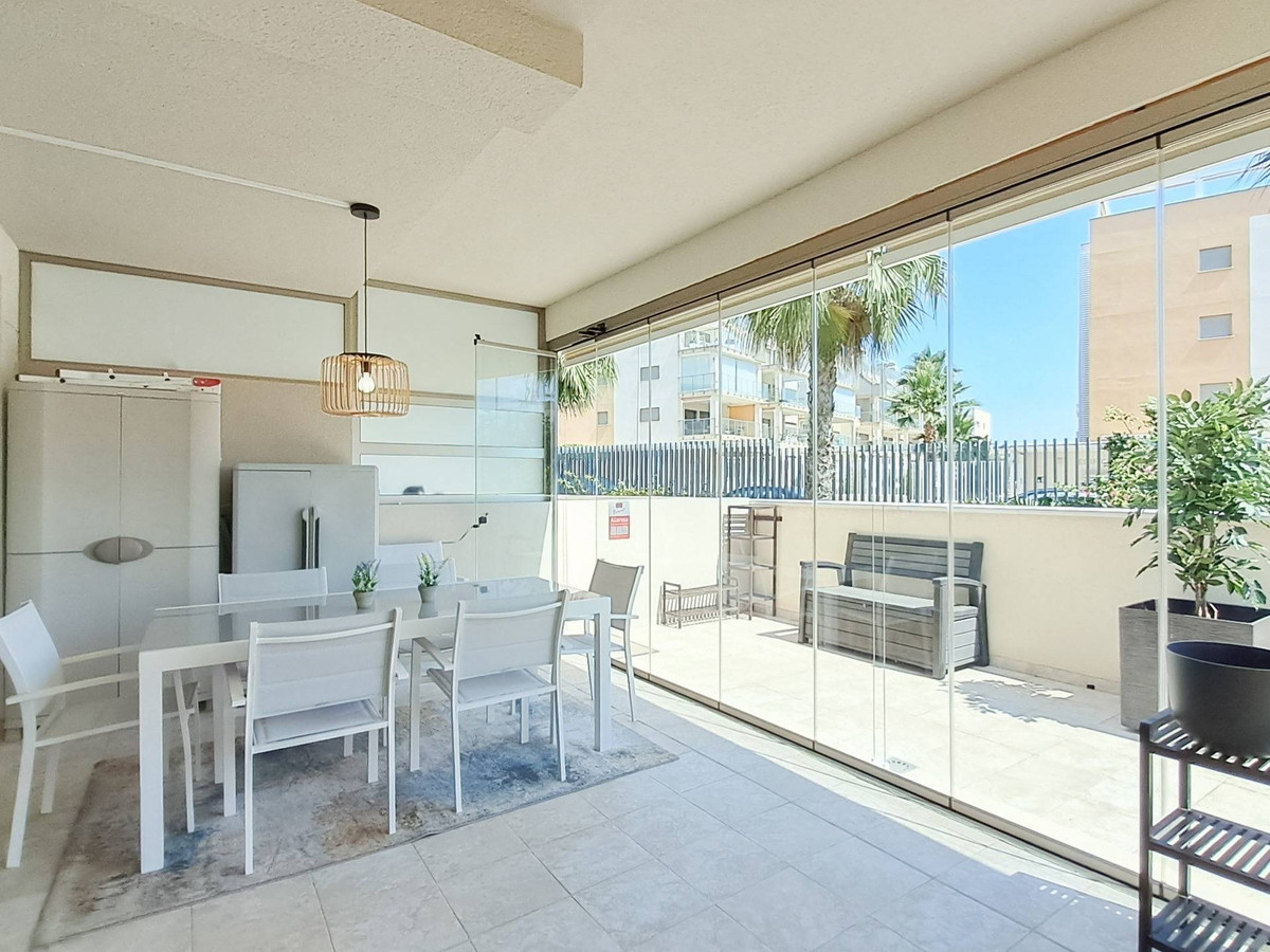 Se vende Apartamento Planta Baja de 3 dormitorios en Costa Blanca, Alicante, España