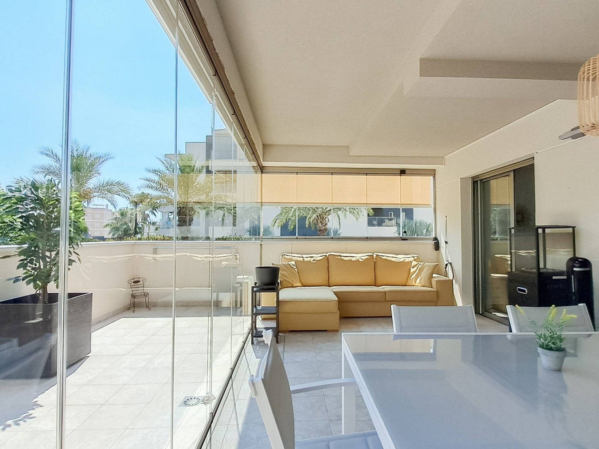 Se vende Apartamento Planta Baja de 3 dormitorios en Costa Blanca, Alicante, España