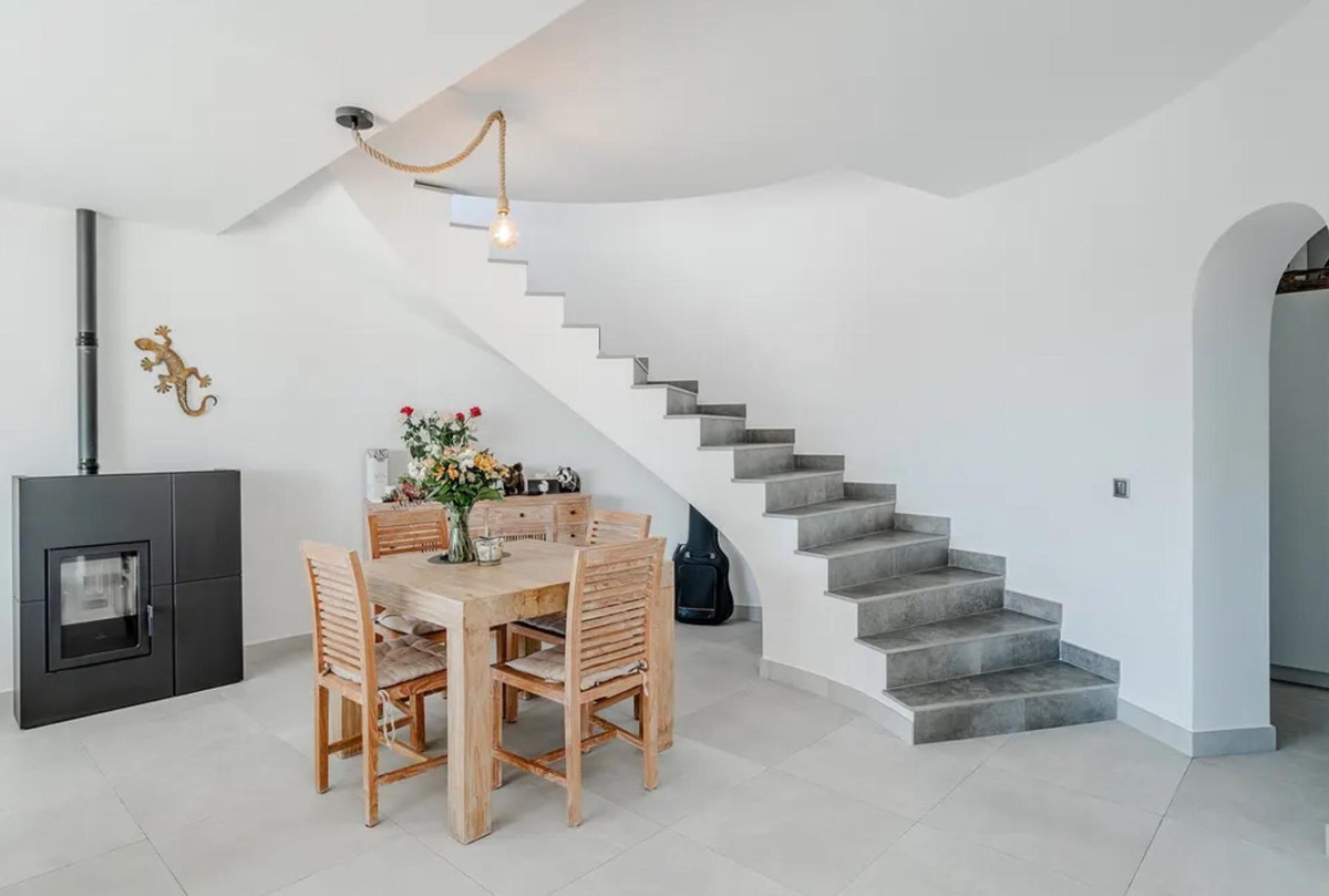 4 Bed Townhouse for sale in Moraira Costa Blanca, Alicante, Spain