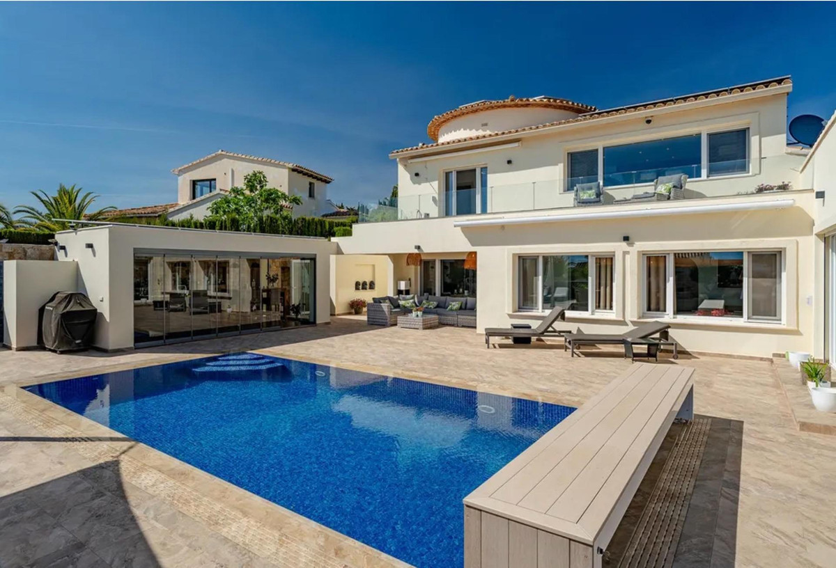 4 Bed Townhouse for sale in Moraira Costa Blanca, Alicante, Spain