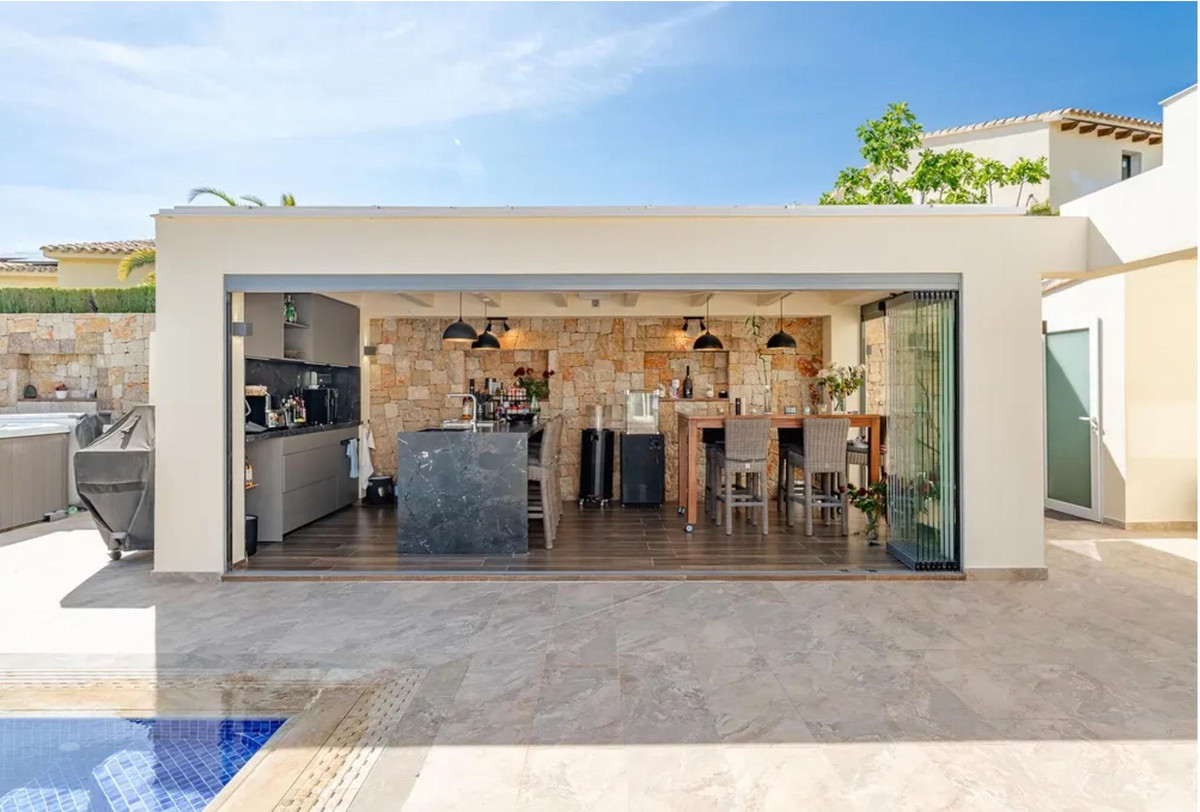 4 Bed Townhouse for sale in Moraira Costa Blanca, Alicante, Spain