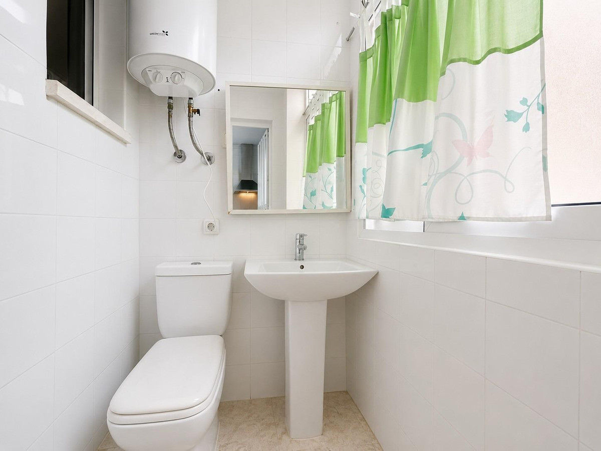 Se vende Apartamento Planta Baja de 2 dormitorios en Costa Blanca, Alicante, España