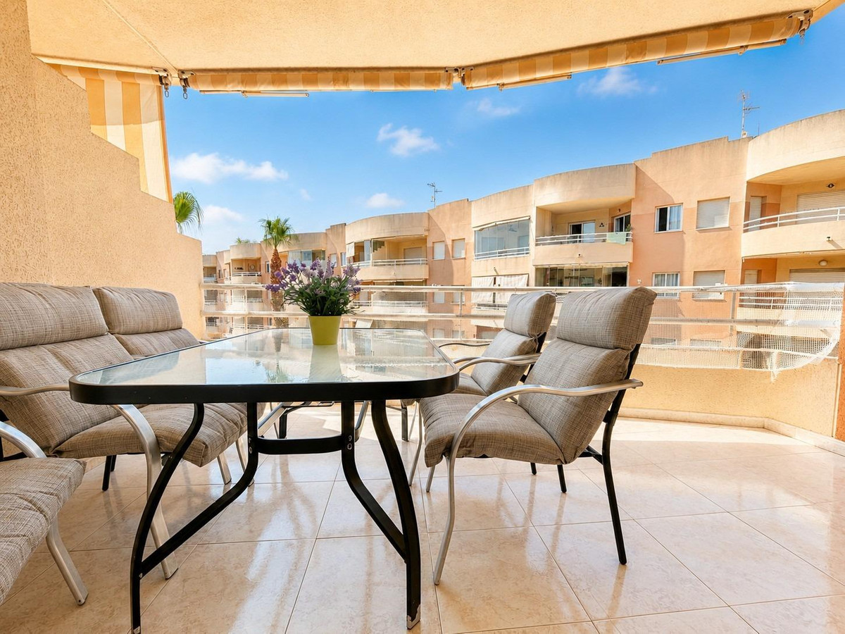 Se vende Apartamento Planta Baja de 2 dormitorios en Costa Blanca, Alicante, España