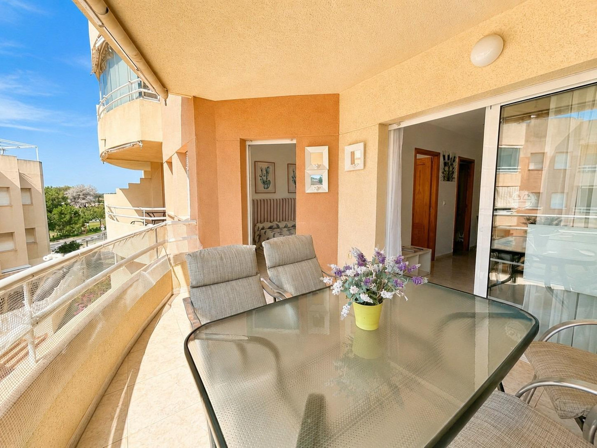 Se vende Apartamento Planta Baja de 2 dormitorios en Costa Blanca, Alicante, España