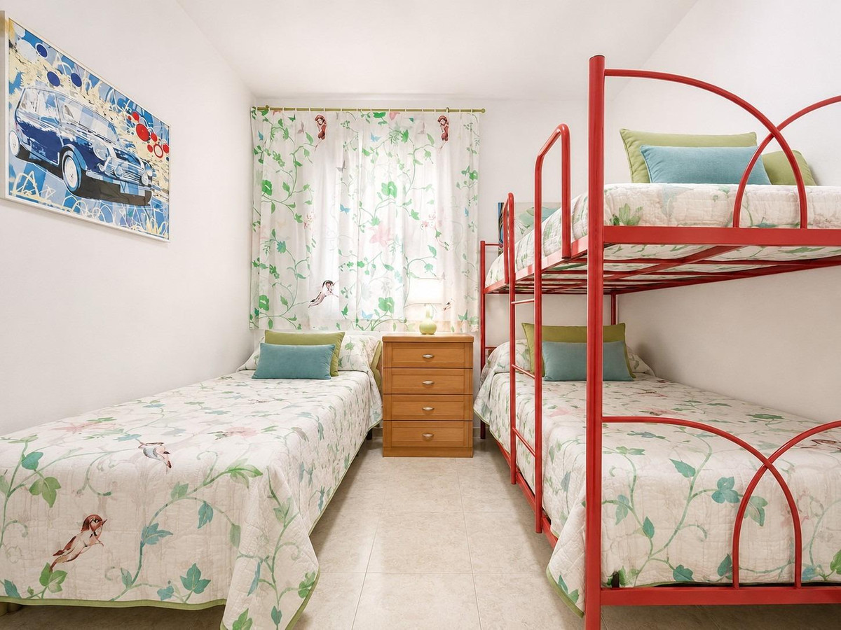 Se vende Apartamento Planta Baja de 2 dormitorios en Costa Blanca, Alicante, España