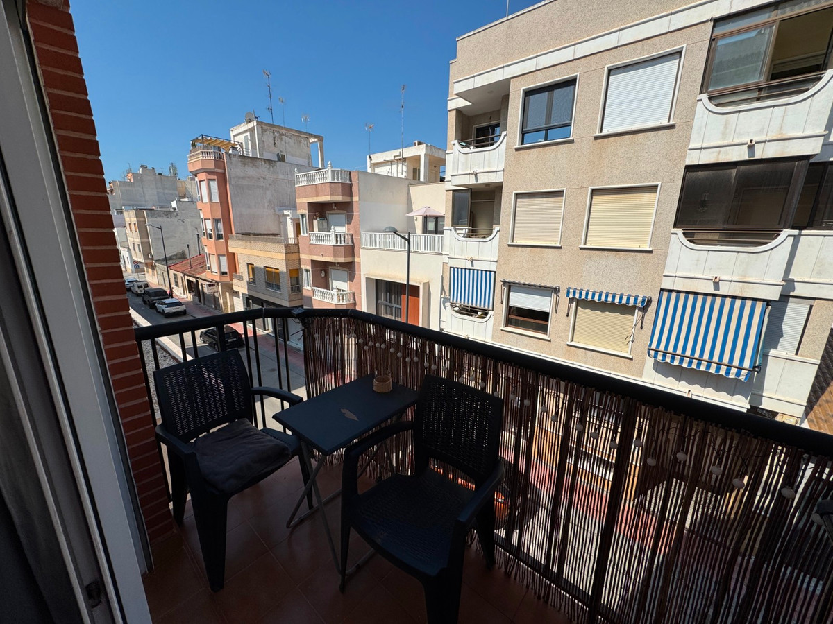 Se vende Apartamento Planta Baja de 2 dormitorios en Costa Blanca, Alicante, España