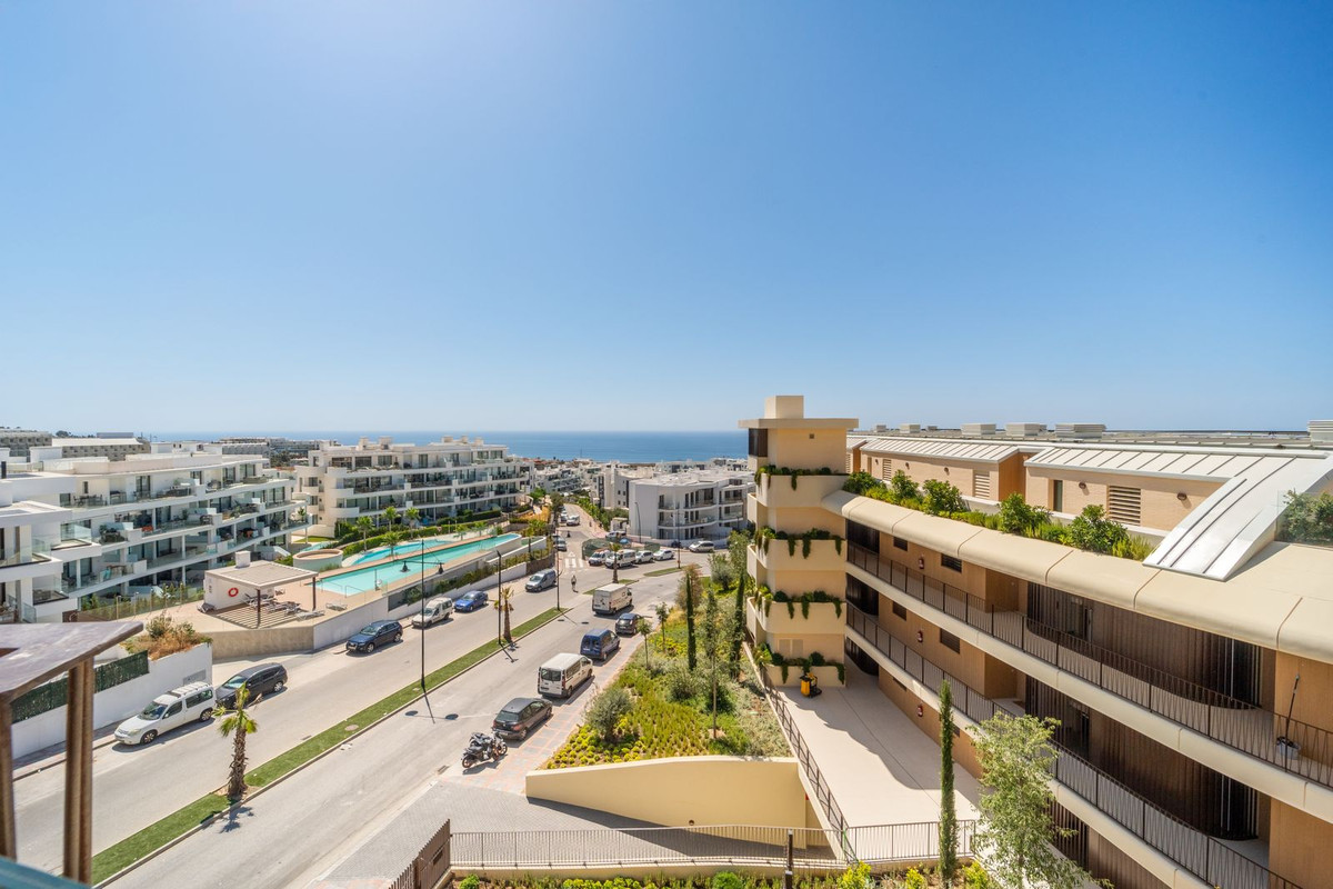 2 Bed Apartment for sale in Fuengirola Costa Del Sol, Málaga, Spain