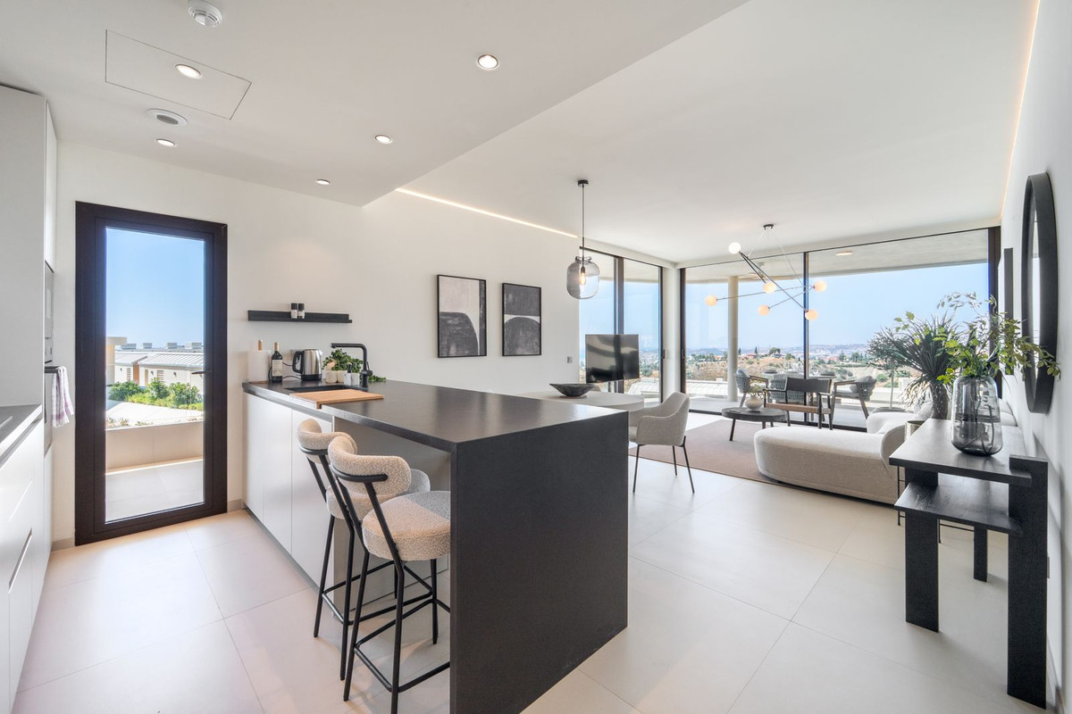 2 Bed Apartment for sale in Fuengirola Costa Del Sol, Málaga, Spain