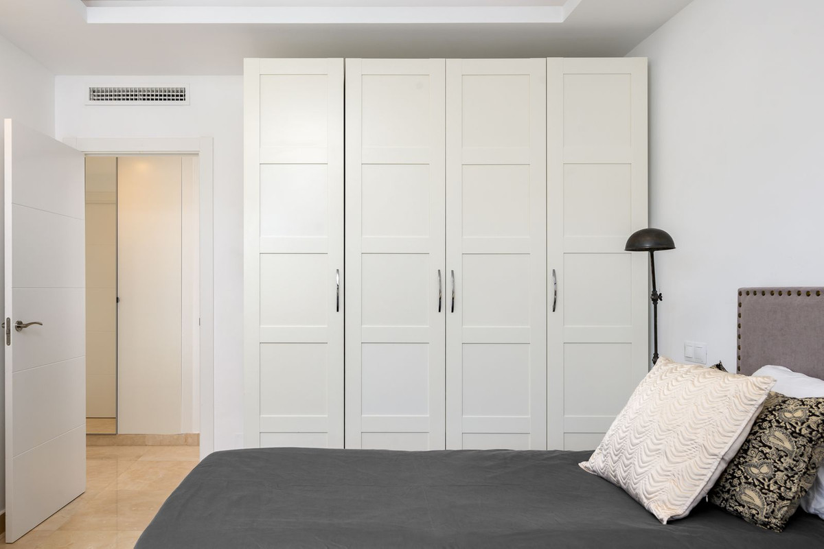 2 Bed Apartment for sale in Estepona Costa Del Sol, Málaga, Spain
