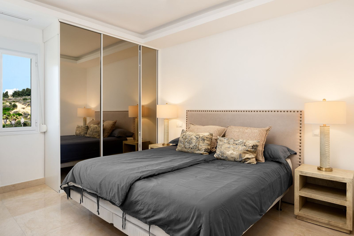 2 Bed Apartment for sale in Estepona Costa Del Sol, Málaga, Spain