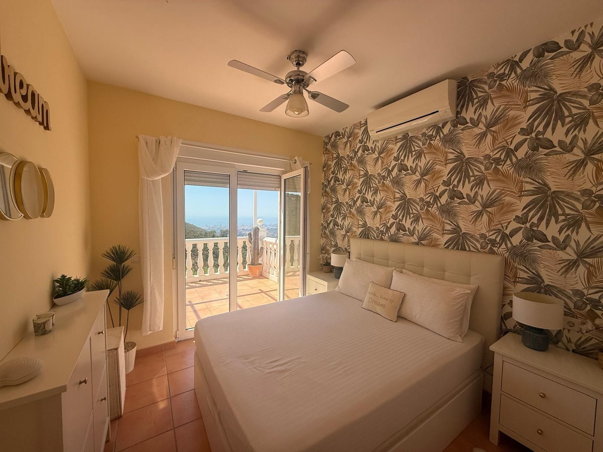 2 Bed Townhouse for sale in Valtocado Costa Del Sol, Málaga, Spain