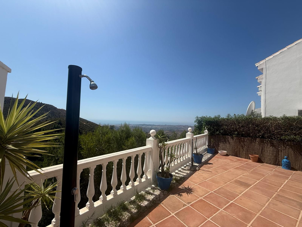 2 Bed Townhouse for sale in Valtocado Costa Del Sol, Málaga, Spain