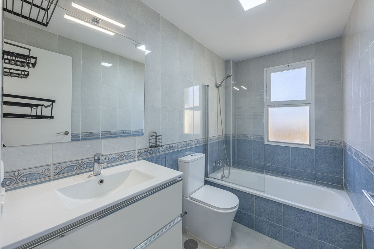 Se vende Adosada de 3 dormitorios en Costa Del Sol, Málaga, España