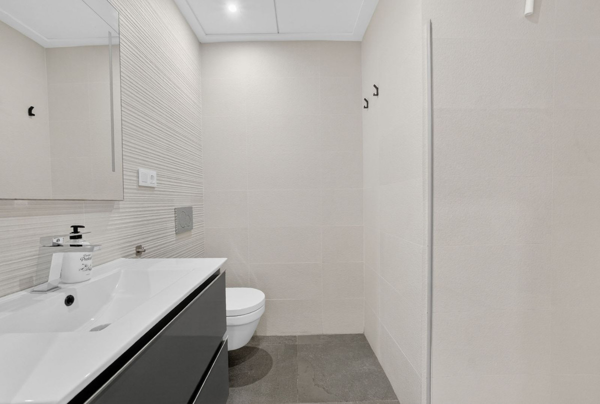 2 Bed Apartment for sale in Los Balcones Costa Blanca, Alicante, Spain
