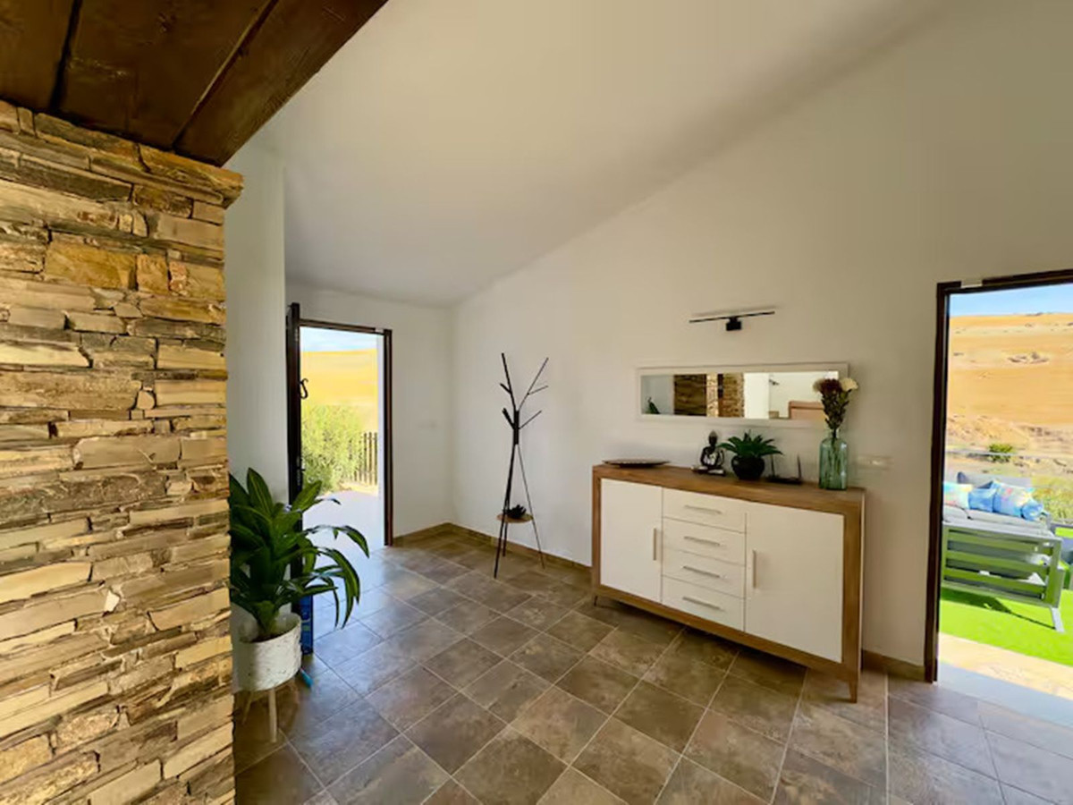 5 Bed Townhouse for sale in Coín Costa Del Sol, Málaga, Spain