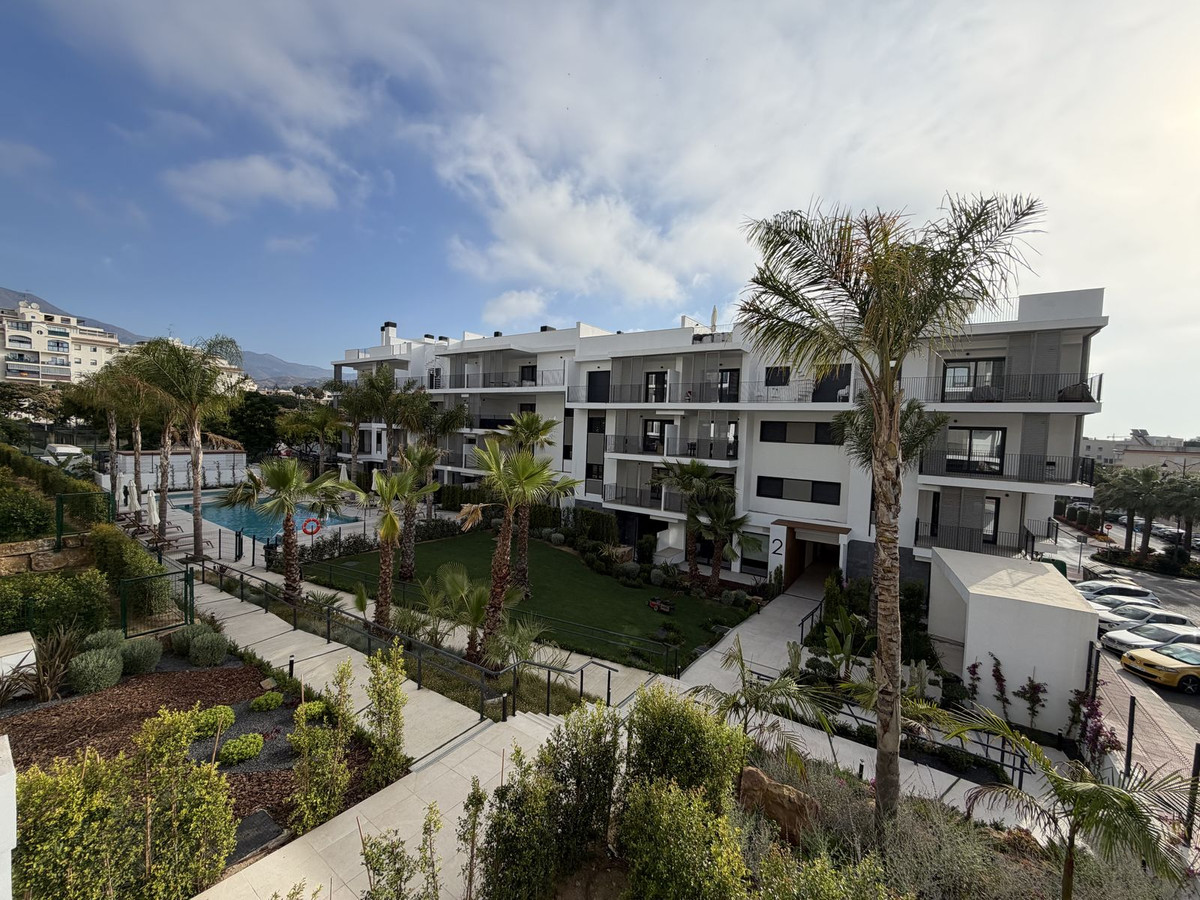 3 Bed Apartment for sale in Estepona Costa Del Sol, Málaga, Spain