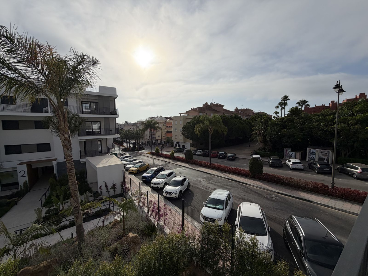 3 Bed Apartment for sale in Estepona Costa Del Sol, Málaga, Spain
