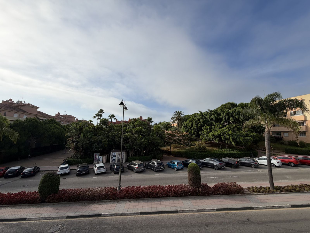 3 Bed Apartment for sale in Estepona Costa Del Sol, Málaga, Spain