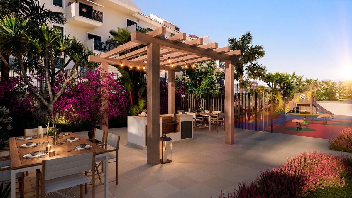 3 Bed Apartment for sale in Estepona Costa Del Sol, Málaga, Spain