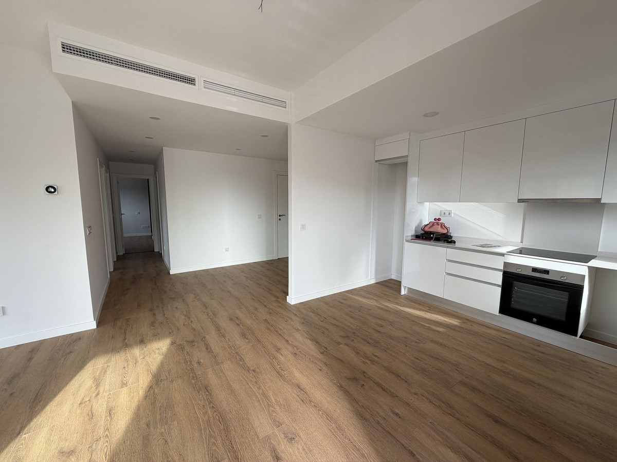3 Bed Apartment for sale in Estepona Costa Del Sol, Málaga, Spain