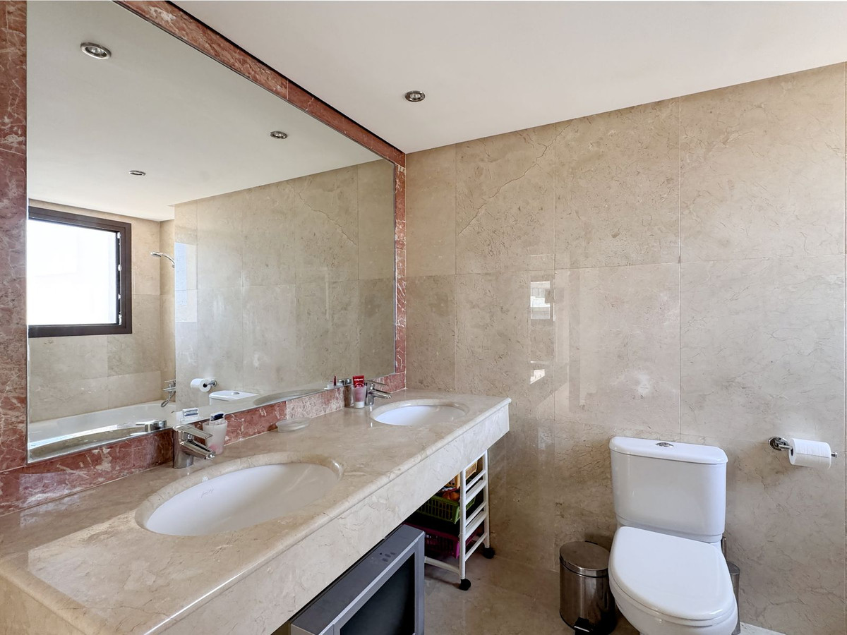 4 Bed Apartment for sale in Mijas Golf Costa Del Sol, Málaga, Spain