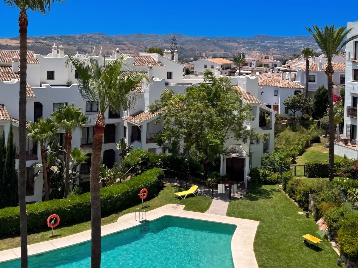 4 Bed Apartment for sale in Mijas Golf Costa Del Sol, Málaga, Spain