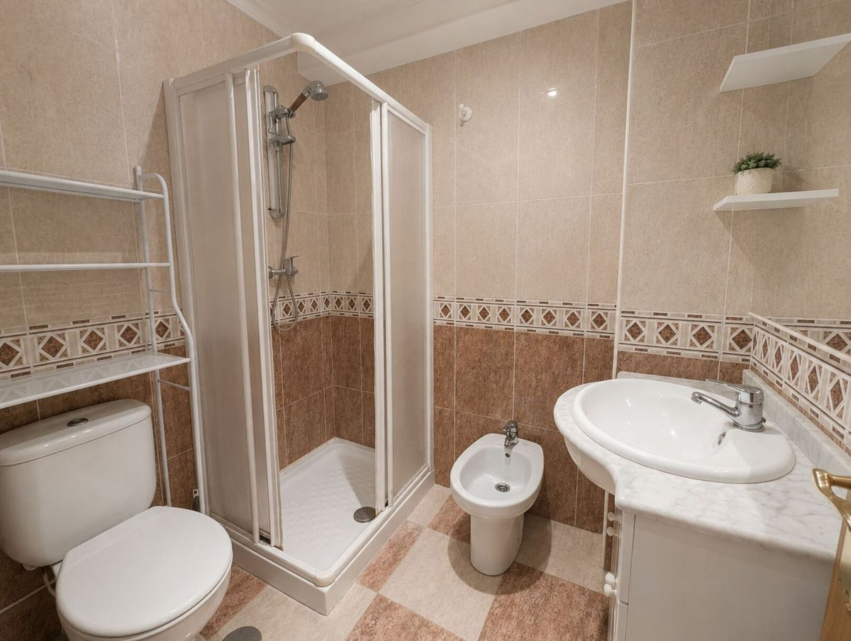 2 Bed Apartment for sale in Los Boliches Costa Del Sol, Málaga, Spain
