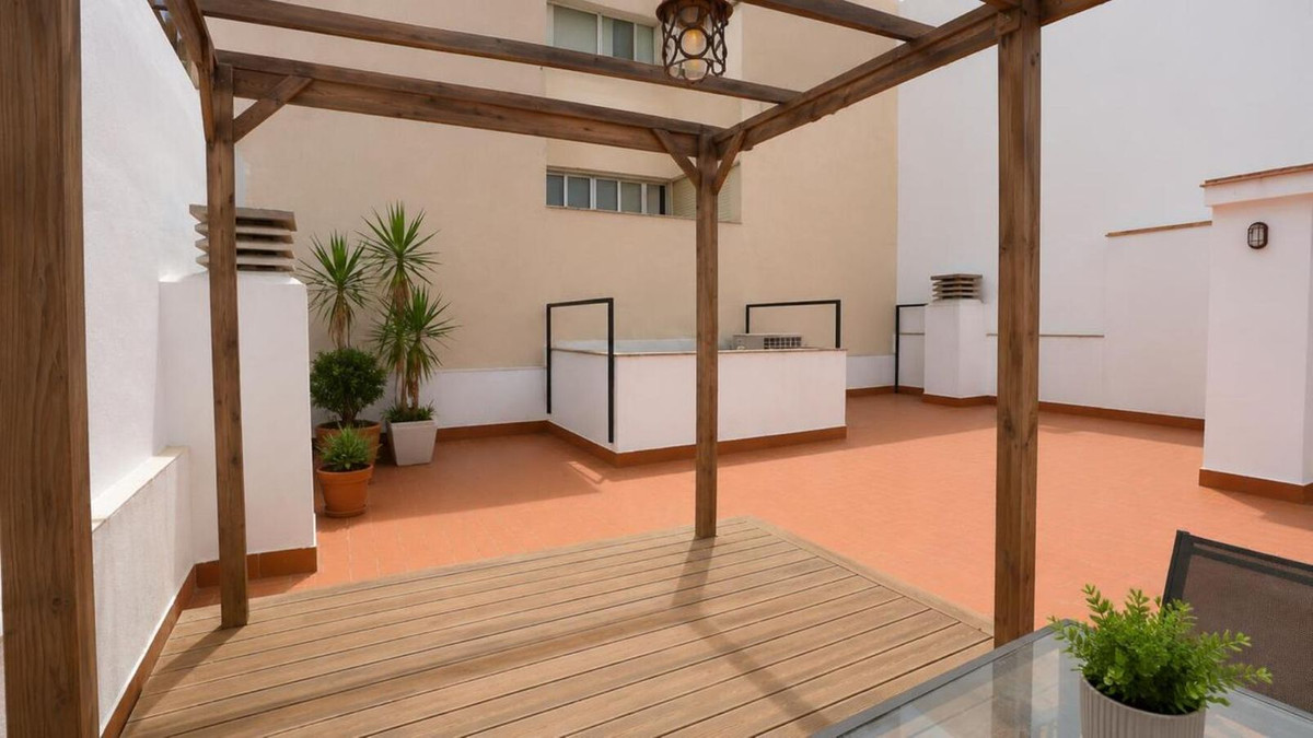 2 Bed Apartment for sale in Los Boliches Costa Del Sol, Málaga, Spain