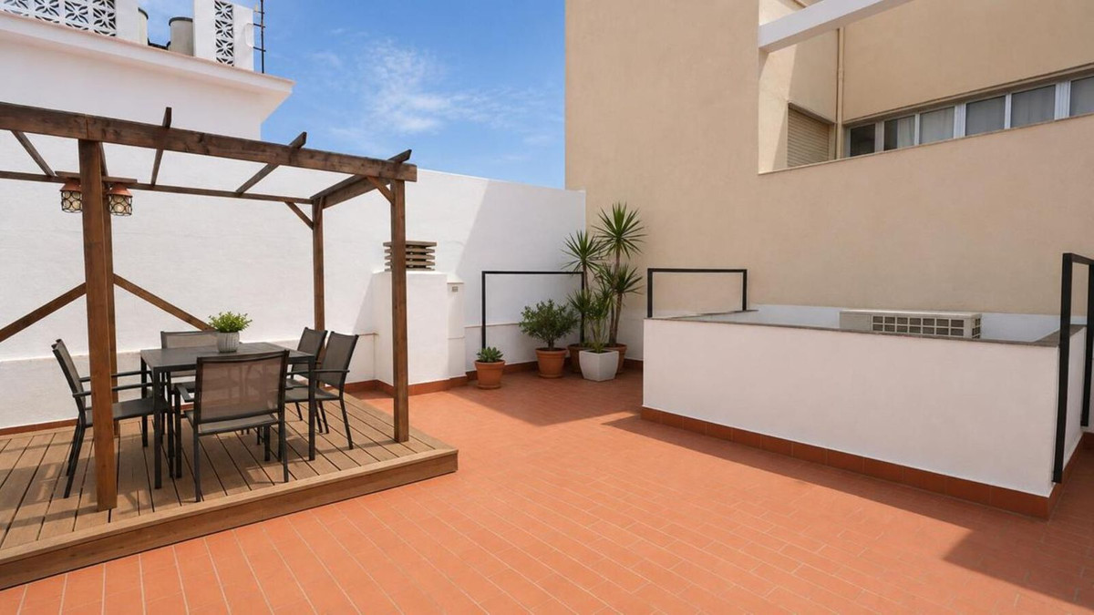 2 Bed Apartment for sale in Los Boliches Costa Del Sol, Málaga, Spain