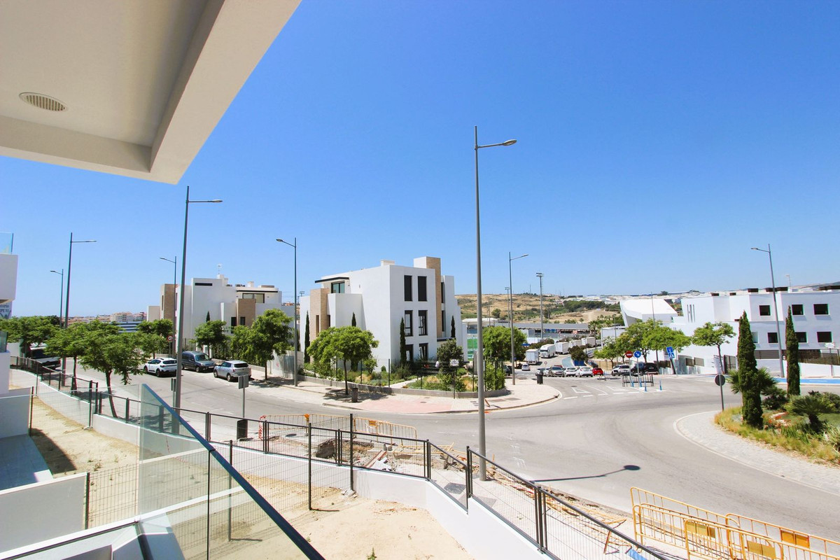 2 Bed Apartment for sale in Estepona Costa Del Sol, Málaga, Spain