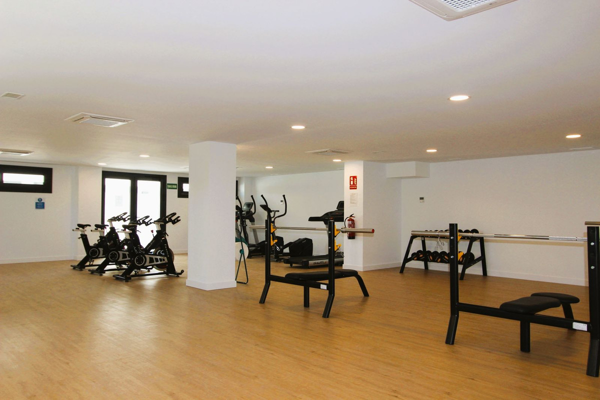 2 Bed Apartment for sale in Estepona Costa Del Sol, Málaga, Spain