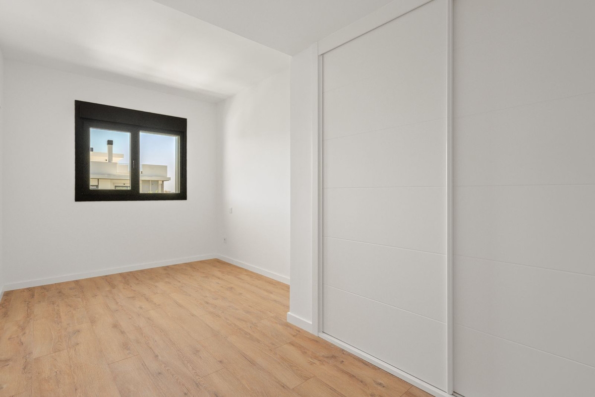 2 Bed Apartment for sale in Estepona Costa Del Sol, Málaga, Spain