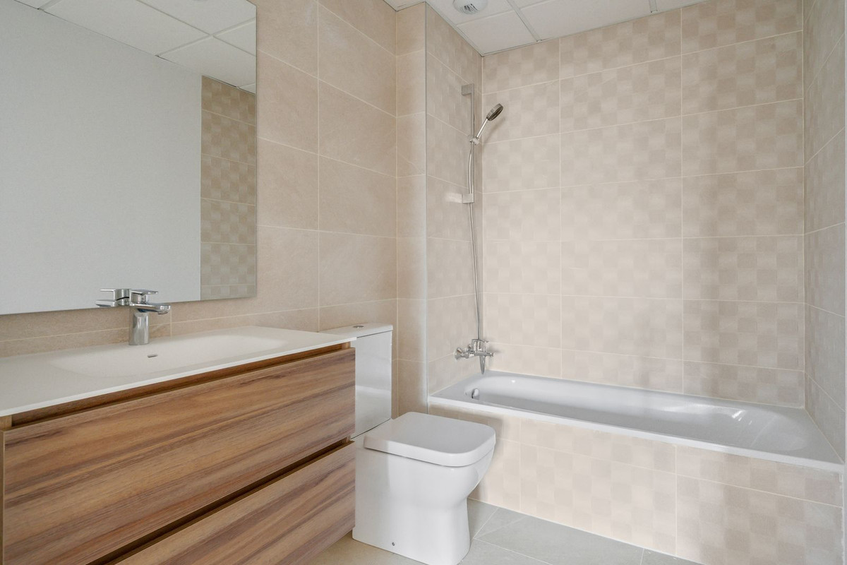2 Bed Apartment for sale in Estepona Costa Del Sol, Málaga, Spain